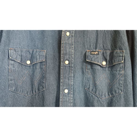 Wrangler Large Blue Denim Pearl Snap Western Outdoor Rodeo Farm Classic Shirt - Picture 2 of 6